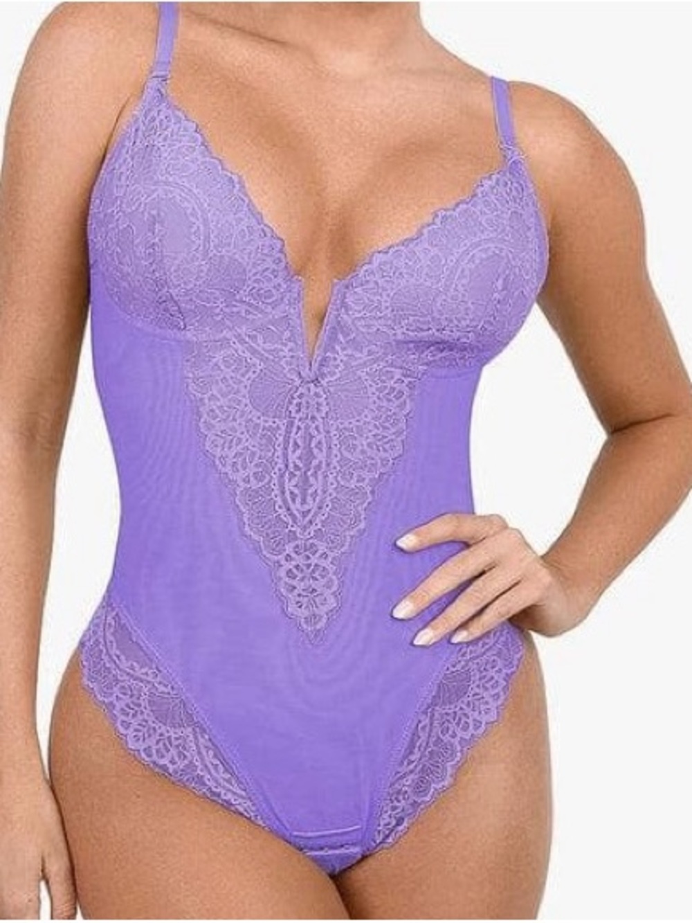 Shapewear Lace Deep V-Neck
Sculpting Thong Bodysuit
